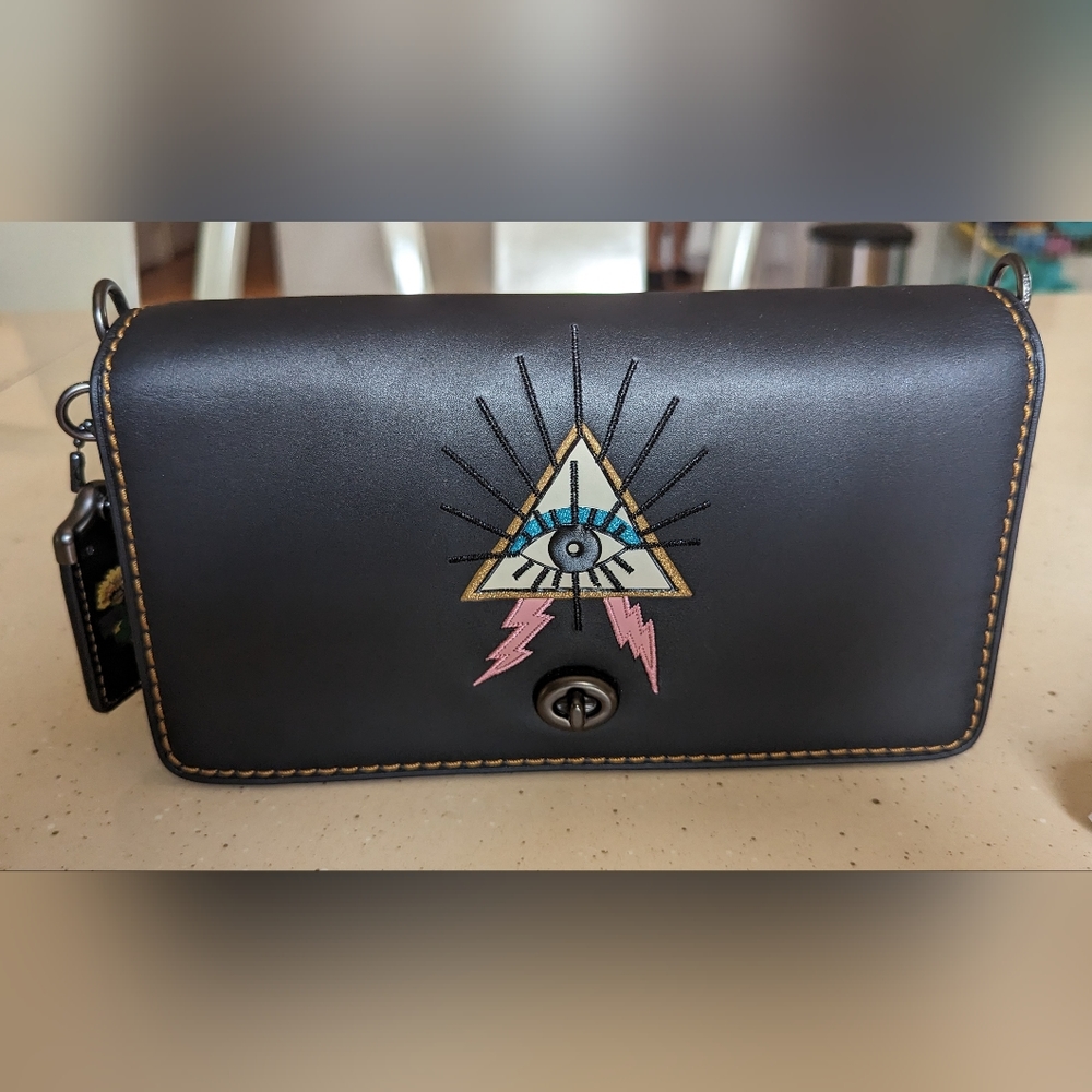 COPY - Coach Pyramid Eye Dinky for Jessenia